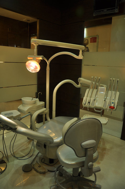 Dental lounge